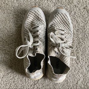 Nobull Runners - tan & white, size 9